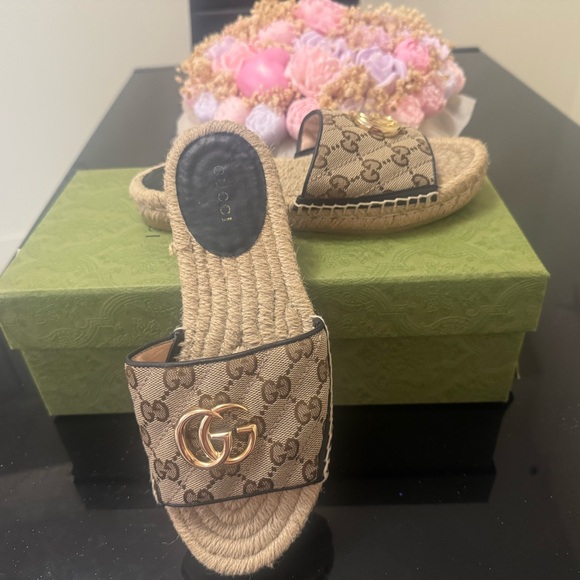 Sandals shoes Gucci - Picture 1 of 5